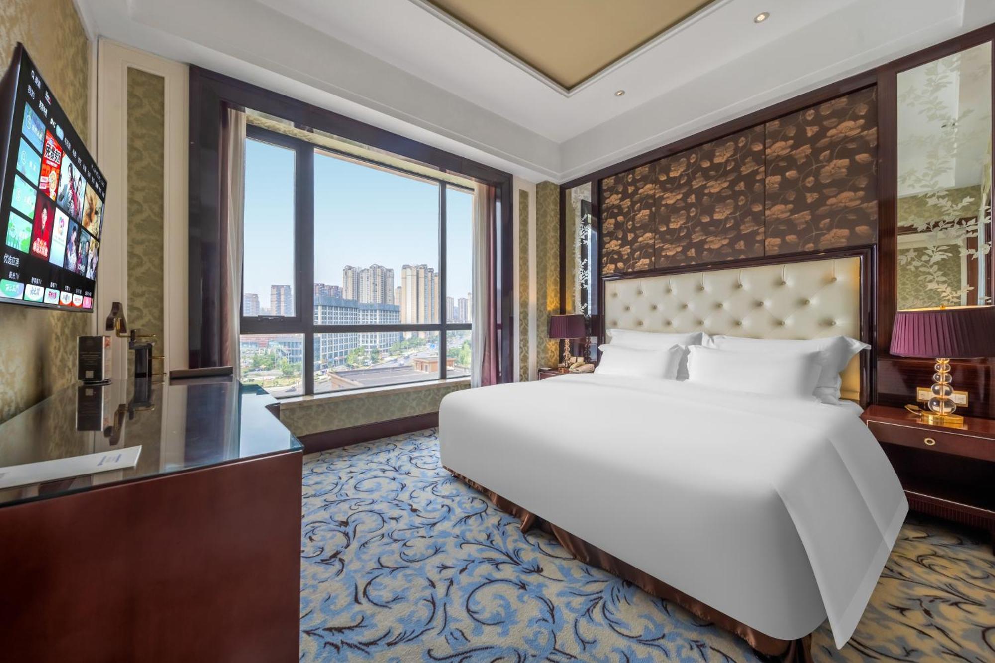 Wyndham Grand Plaza Royale Palace Chengdu Exterior photo